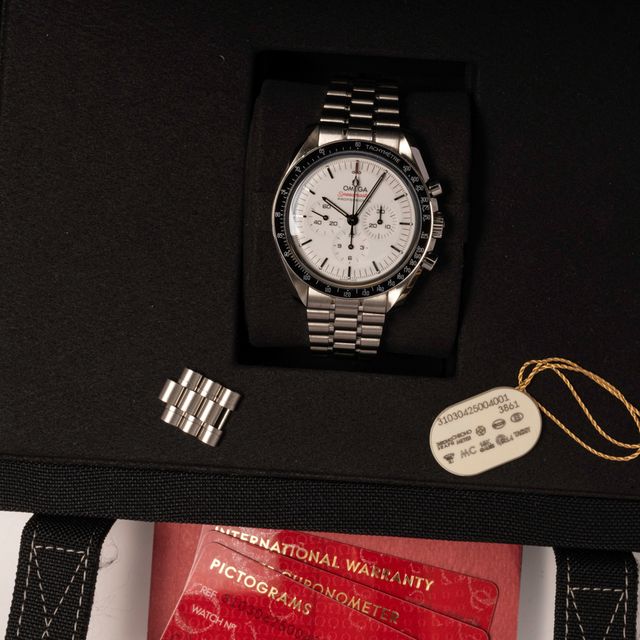 Omega Speedmaster Moonwatch Professional 310.30.42.50.04.001 Image 5